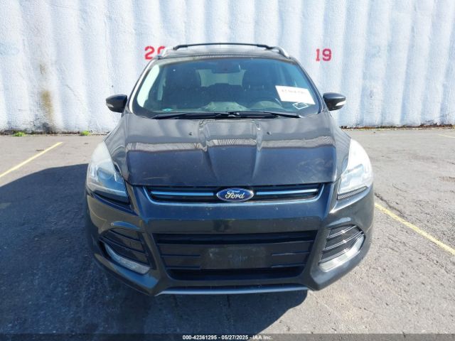 1FMCU9JXXEUA96457 Ford Escape Titanium