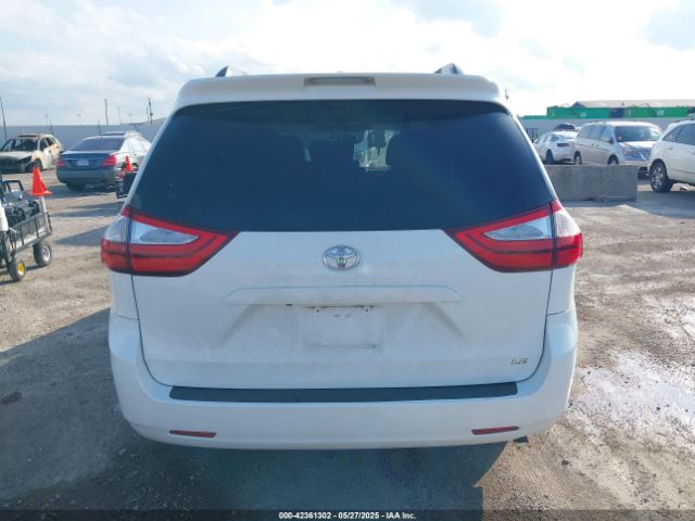 5TDKK3DC2FS581337 Toyota Sienna Le 8 Passenger