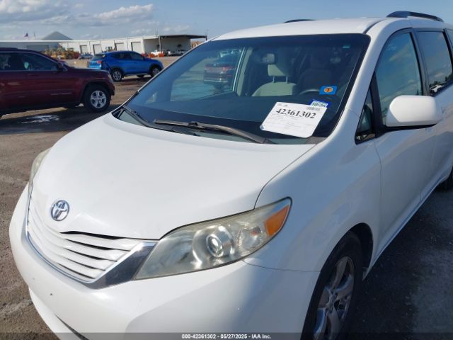 5TDKK3DC2FS581337 Toyota Sienna Le 8 Passenger
