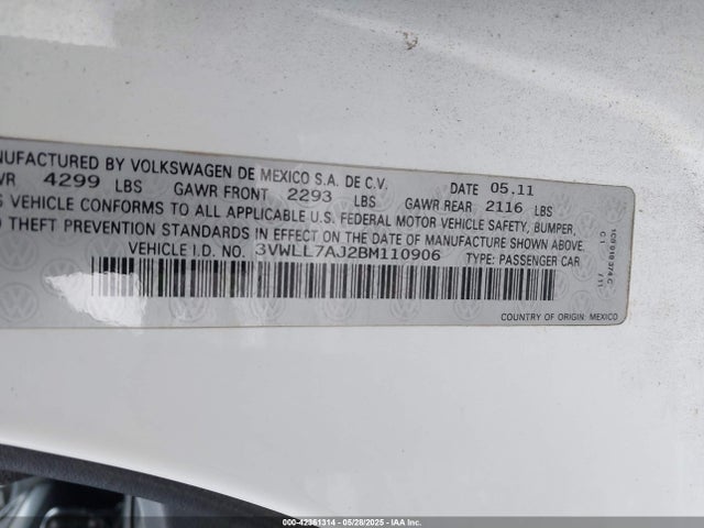 Продаж на аукціоні авто 2011 Volkswagen Jetta 2.0l Tdi, vin: 3VWLL7AJ2BM110906, номер лоту: 42361314