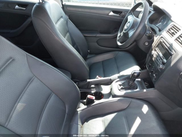 3VWD17AJ6EM241576 Volkswagen Jetta 1.8t Se