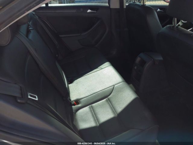 3VWD17AJ6EM241576 Volkswagen Jetta 1.8t Se