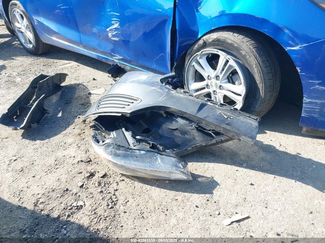 Ford 2016 2016 1FADP3E21GL228001 Image 12