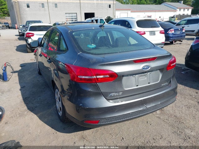 Ford 2016 2016 1FADP3E21GL228001 Image 3