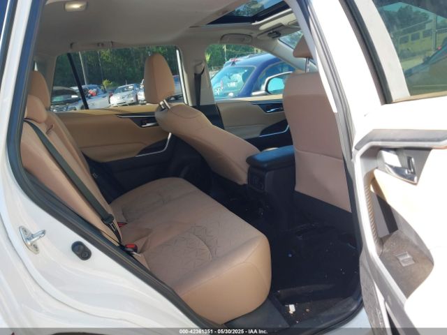 2T3W1RFVXPC214208 Toyota Rav4 Xle