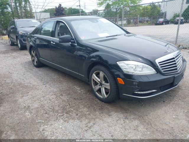 2011 MERCEDES-BENZ S 550 WDDNG8GB5BA370158