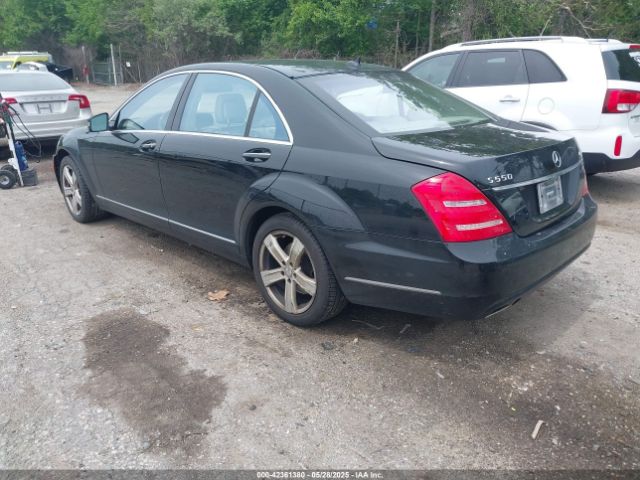 2011 MERCEDES-BENZ S 550 WDDNG8GB5BA370158 Photo 2