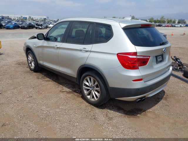 2013 BMW X3 5UXWX9C52D0A18279 Photo 2