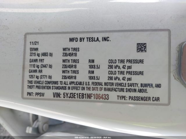 5YJ3E1EB1NF106433 Tesla 2022