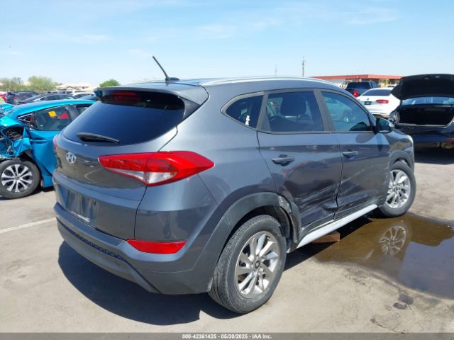 KM8J33A44HU497150 Hyundai TUCSON SE