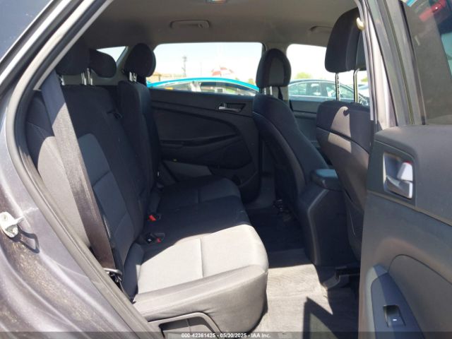KM8J33A44HU497150 Hyundai TUCSON SE