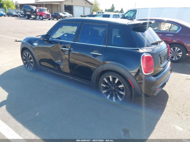 2015 MINI HARDTOP WMWXU3C58F2B57218 Photo 2