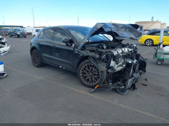 2018 PORSCHE MACAN WP1AA2A50JLB09838