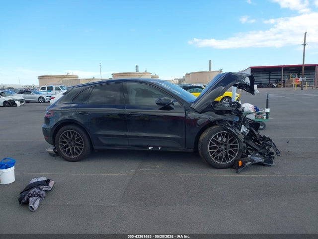 Porsche Macan 2018 WP1AA2A50JLB09838 Image 14