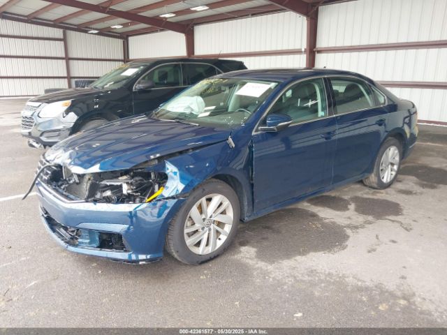 2018 VOLKSWAGEN PASSAT 1VWBA7A31JC045047 Photo 1