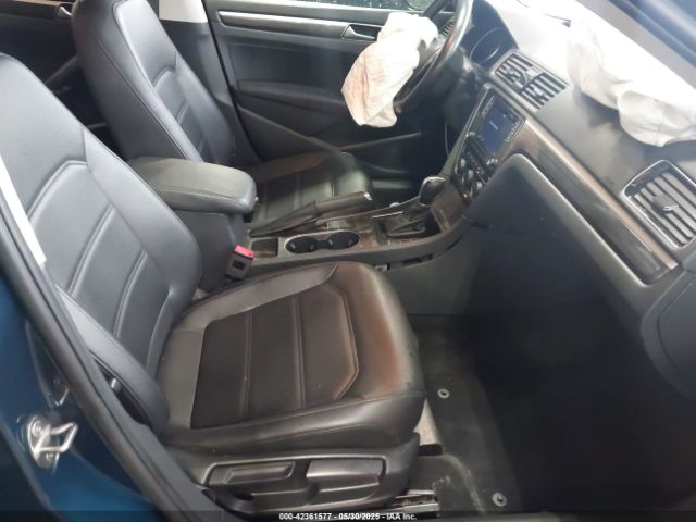 2018 VOLKSWAGEN PASSAT 1VWBA7A31JC045047 Photo 4
