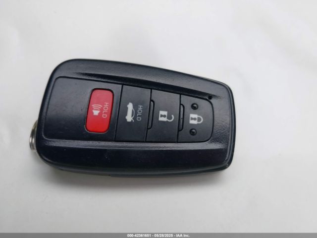 4T1B11HK4JU549126 Toyota CAMRY LE