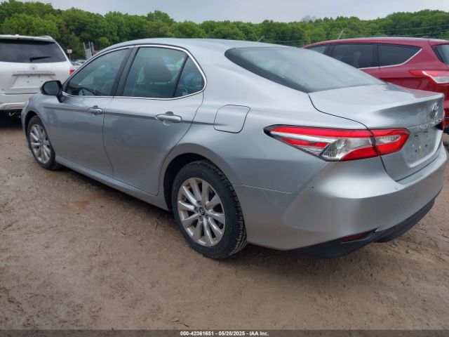 4T1B11HK4JU549126 Toyota CAMRY LE