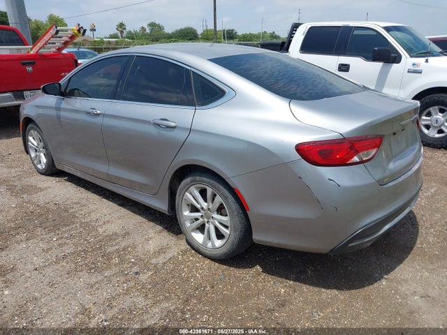 Chrysler 200 Limited 2015 1C3CCCAB2FN577974 Image 3