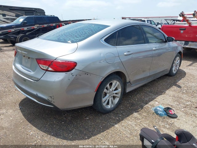 Chrysler 200 Limited 2015 1C3CCCAB2FN577974 Image 4
