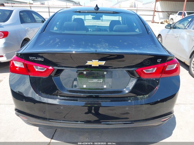 1G1ZD5ST2SF118611 Chevrolet Malibu Fwd 1lt