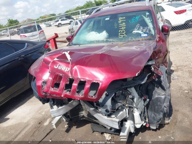 1C4PJLCB9KD109501 Jeep Cherokee Latitude Fwd