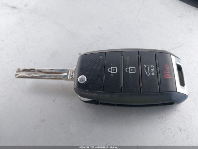 5XXGM4A79FG449500 KIA Optima Lx