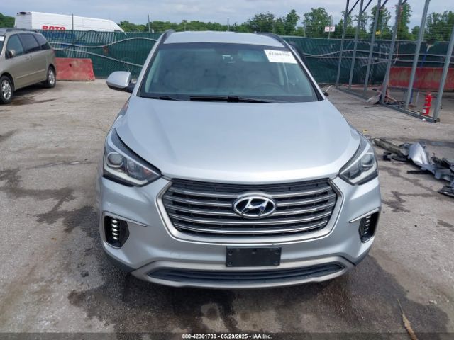 KM8SMDHF2HU209642 Hyundai Santa Fe Se
