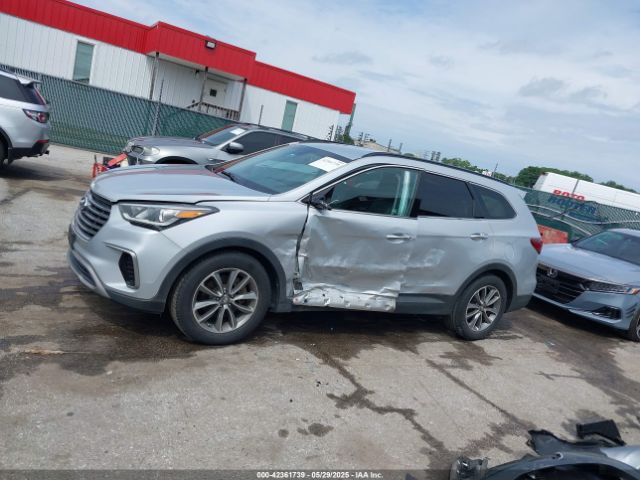 KM8SMDHF2HU209642 Hyundai Santa Fe Se