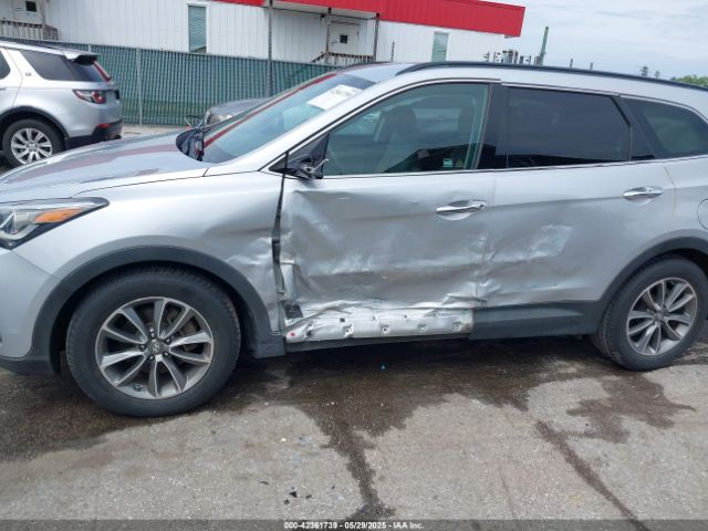 KM8SMDHF2HU209642 Hyundai Santa Fe Se