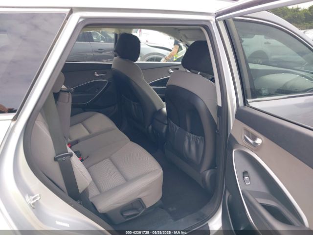 KM8SMDHF2HU209642 Hyundai Santa Fe Se