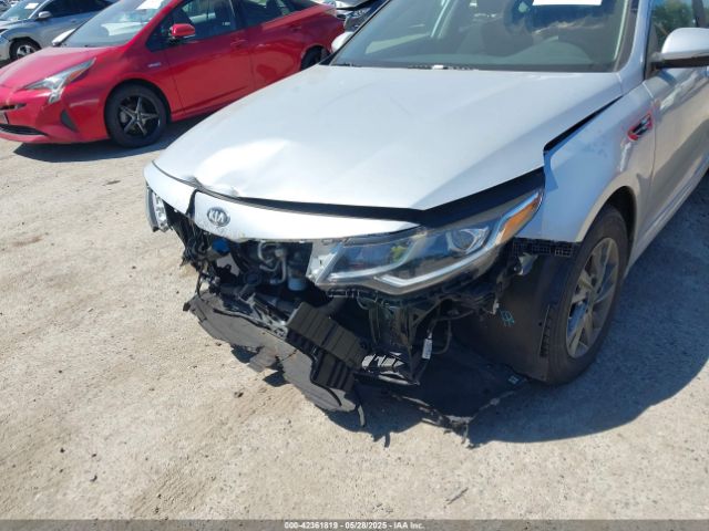 5XXGT4L38KG359603 KIA Optima Lx