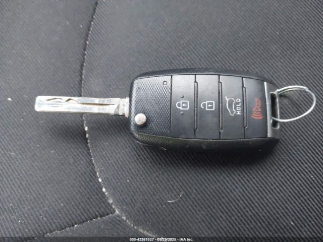 KNDJP3A56E7008355 KIA SOUL +