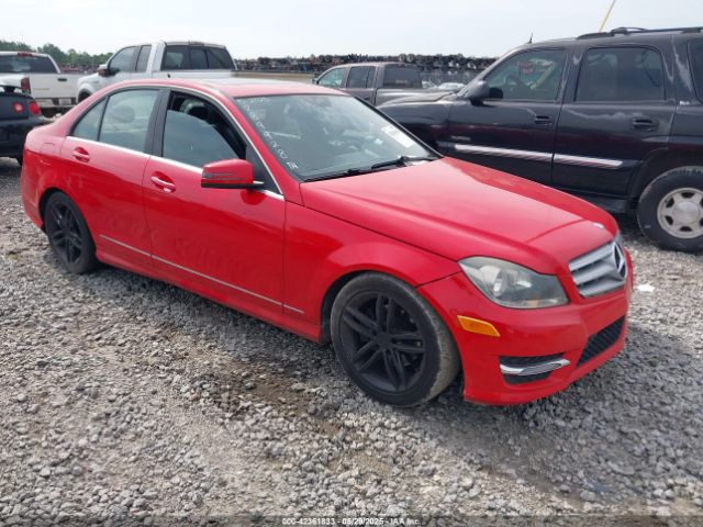 2013 MERCEDES-BENZ C 250 WDDGF4HB7DR289928