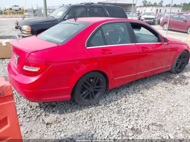 2013 MERCEDES-BENZ C 250 WDDGF4HB7DR289928 Photo 3
