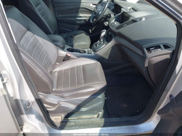 1FMCU9GX0EUC14653 Ford ESCAPE SE