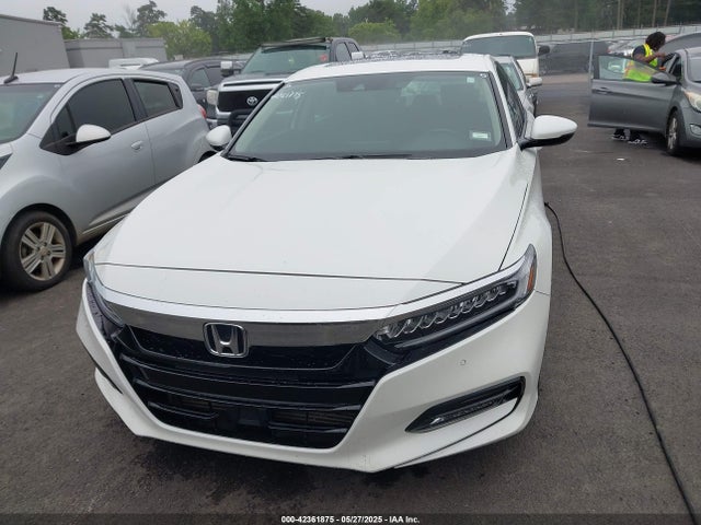 1HGCV2F91KA006047 Honda Accord Touring 2.0t