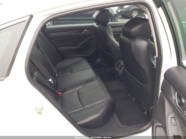 1HGCV2F91KA006047 Honda Accord Touring 2.0t