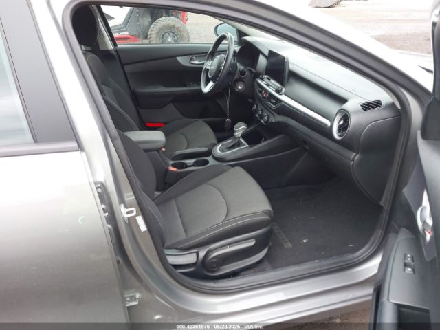 3KPF24AD8NE468263 KIA mpi nu