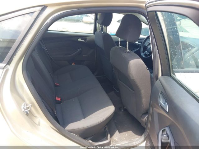 1FADP3F20HL291901 Ford FOCUS SE