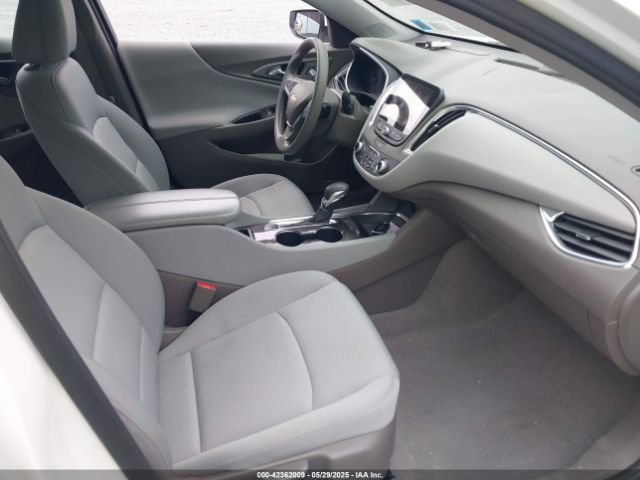 1G1ZD5ST5MF013015 Chevrolet Malibu Fwd Lt