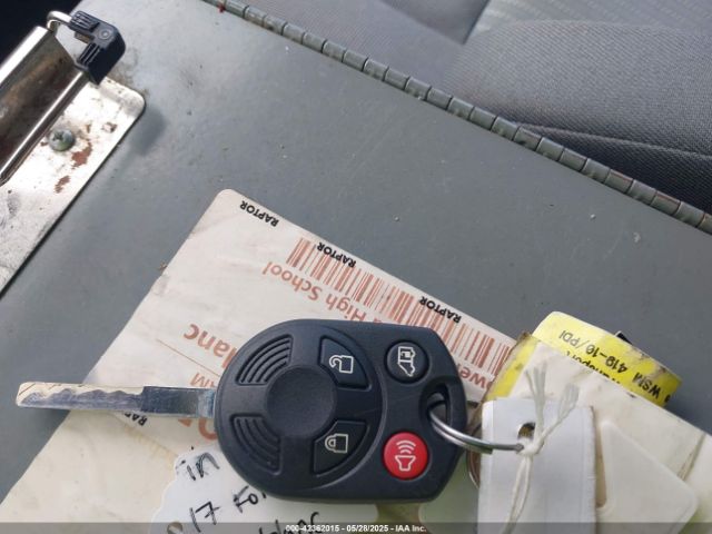 1FTYE2YM5HKB55411 Ford Transit-150