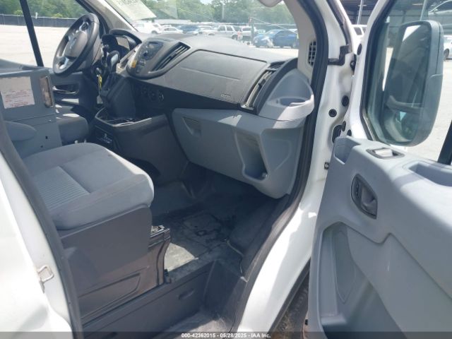 1FTYE2YM5HKB55411 Ford Transit-150