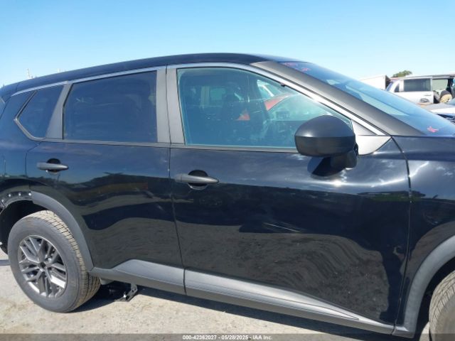 5N1BT3AA5PC855712 Nissan Rogue S Fwd