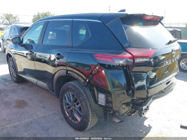 5N1BT3AA5PC855712 Nissan Rogue S Fwd