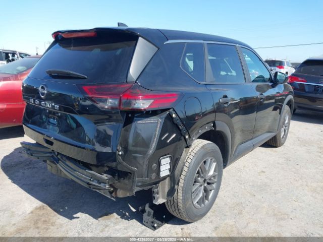 5N1BT3AA5PC855712 Nissan Rogue S Fwd