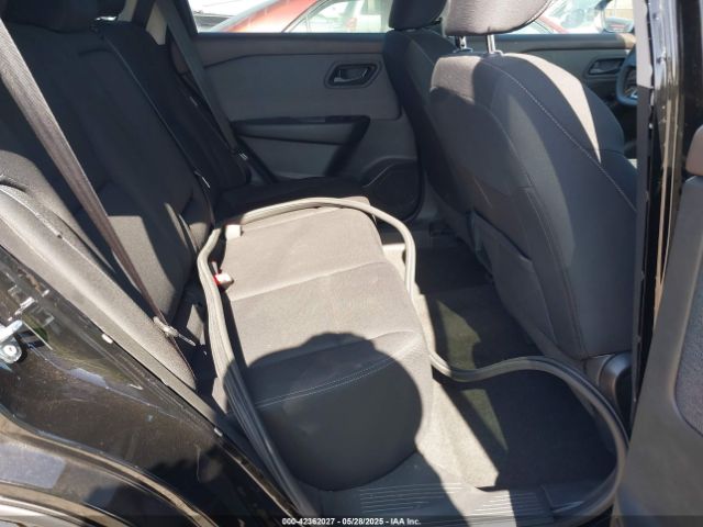 5N1BT3AA5PC855712 Nissan Rogue S Fwd