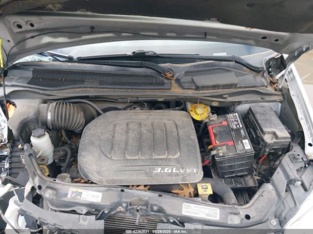 2C4RDGBG3JR288490 Dodge Grand Caravan Se