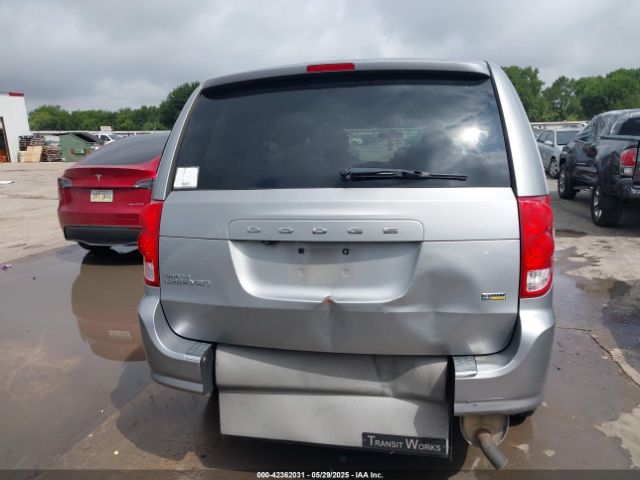 2C4RDGBG3JR288490 Dodge Grand Caravan Se