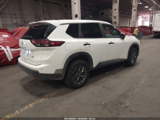 5N1BT3AB2RC732834 Nissan Rogue S Intelligent Awd